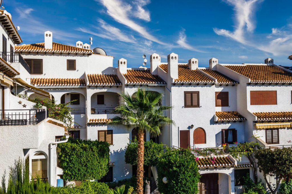 Przy zakupie nieruchomości w Hiszpanii warto pamiętać o kilku praktycznych poradach